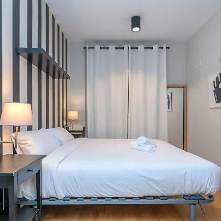 Modern And Bright In Eixample 1-2 * Barcelona