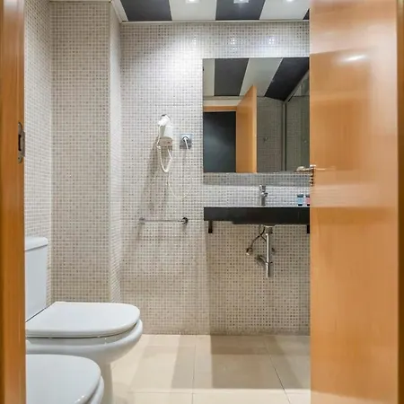 Modern And Bright In Eixample 1-2 Appartamento