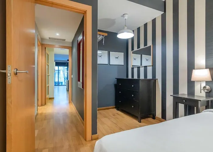 Apartment The Collection - Modern And Bright In Eixample 1-2
