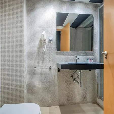 The Collection - Modern And Bright In Eixample 1-2 * برشلونة