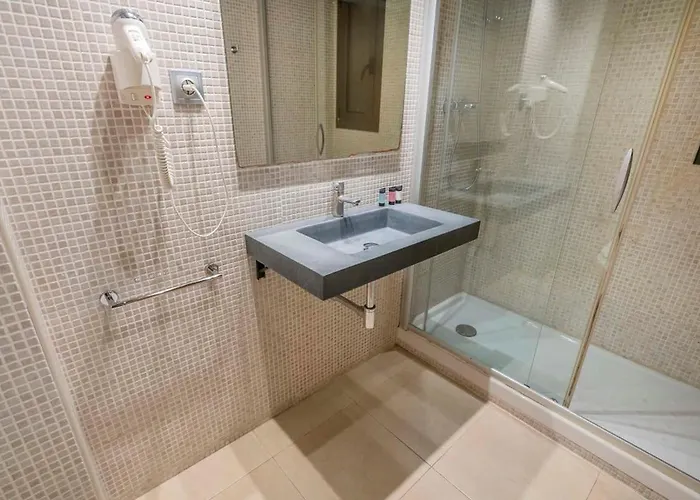 The Collection - Modern And Bright In Eixample 1-2 דירה ברצלונה